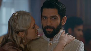 Esma Sultan ve Namık Paşa arasındaki aşk bakın neler yaptırıyor!